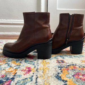 Jeffrey Campbell Shay Ankle Boot Size: 7